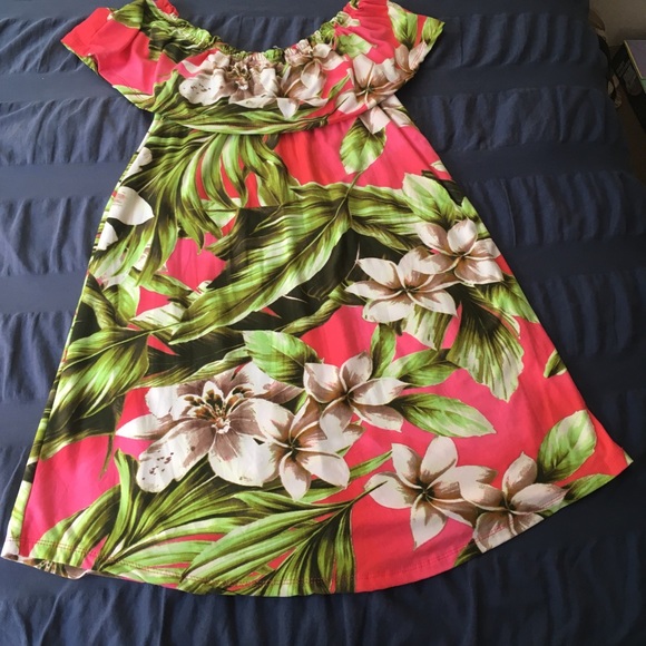 Off Shoulder Dress - Picture 4 of 7